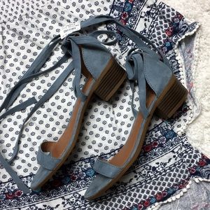 Brash Woman’s Blue Faux Suede Calf Tie Shoes 8.5